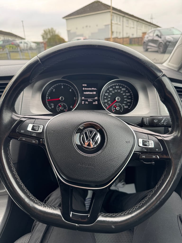 Volkswagen, GOLF, Hatchback, 2014, Manual, 1598 (cc), 5 doors