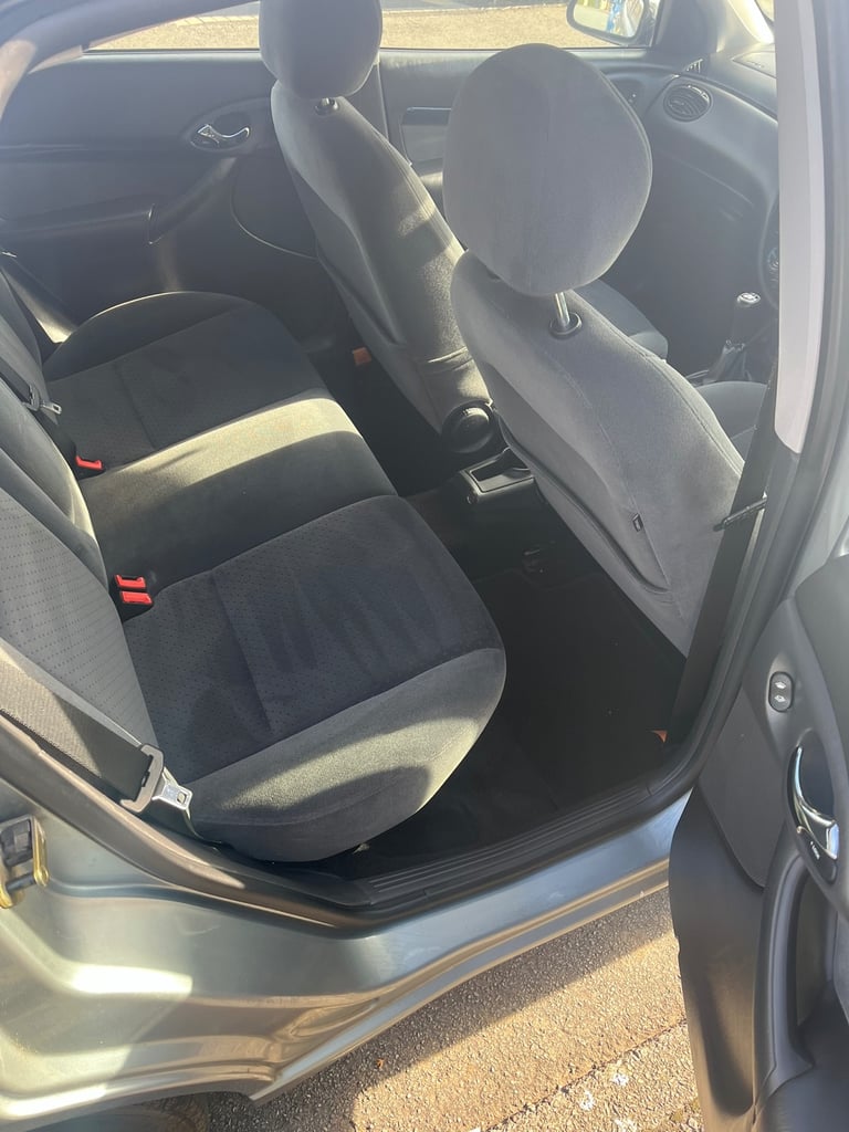 Ford, FOCUS, Hatchback, 2004, Manual, 1596 (cc), 5 doors