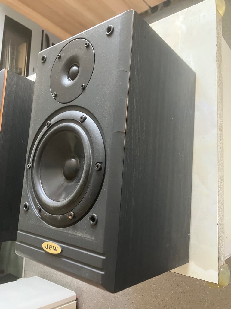 JPW ML 510 2 Way Bookshelf Loudspeakers