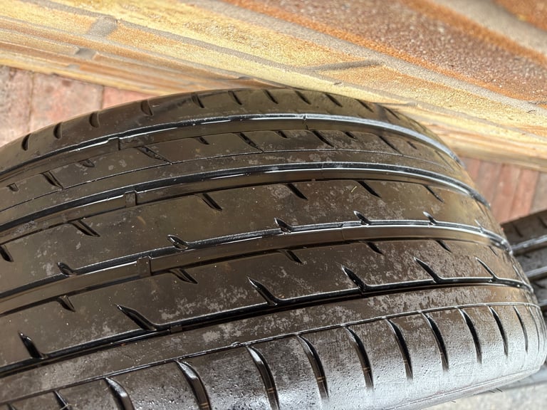 VW 20” alloys wheels