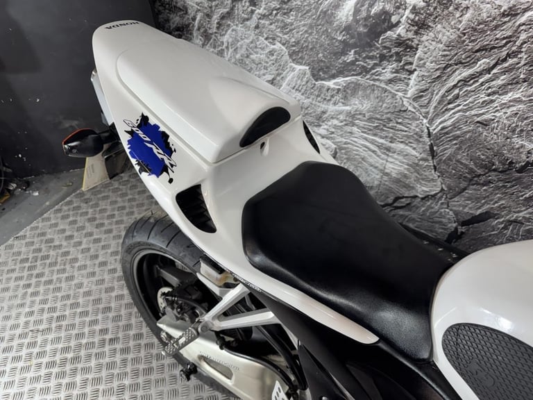 HONDA CBR600RR CBR 600 RR 2006