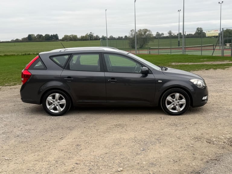 2012 Kia Ceed 1.6 CRDi EcoDynamics 2 Sports Wagon Euro 5 (s/s) 5dr ESTATE Diesel Manual