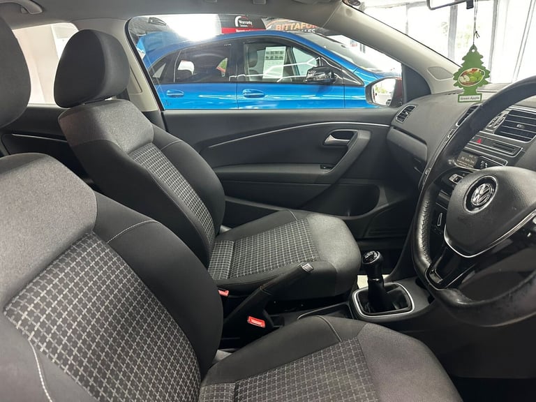 VOLKSWAGEN POLO 1.0 BlueMotion Tech SE 2014