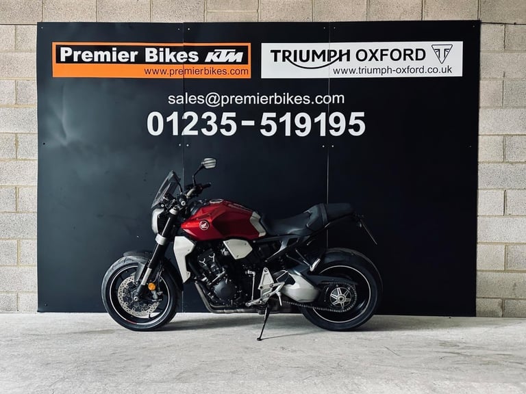 STUNNING 2019/19 HONDA CB1000R MOTORCYCLE 