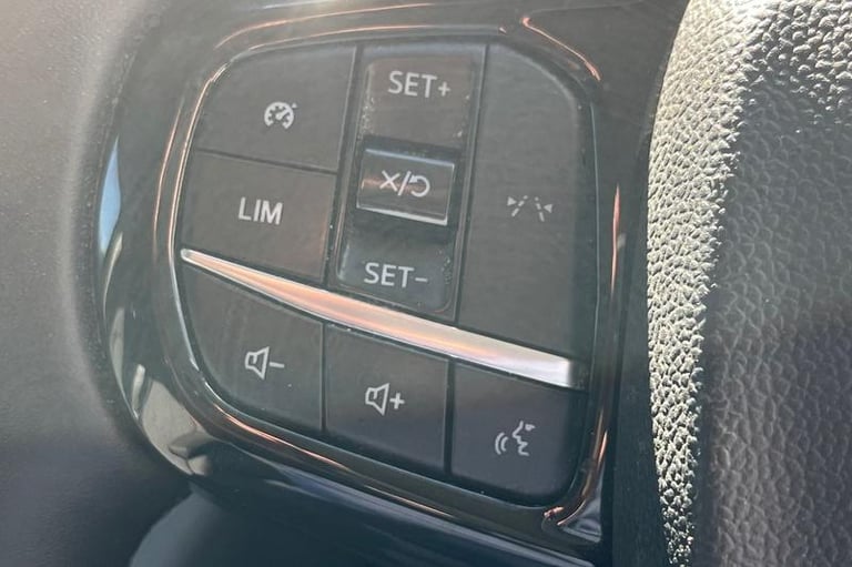 2024 Ford Transit Custom 2.0 EcoBlue 136ps H1 Van Limited PANEL VAN DIESEL Manual