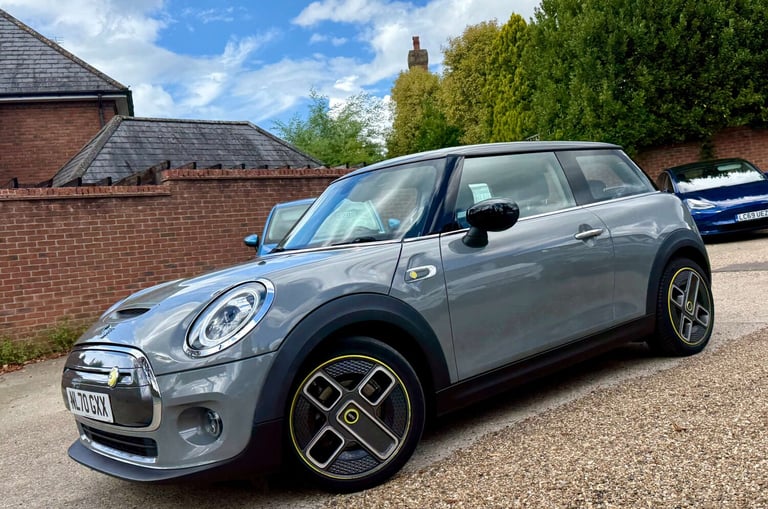 2020 MINI Hatch 135kW Cooper S Level 1 33kWh 3dr Auto HATCHBACK ELECTRIC Automatic