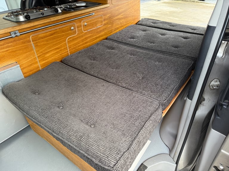 2003 (53)reg Toyota Alphard 2.4 Automatic Camper Van 4 Berth PRO Conversion