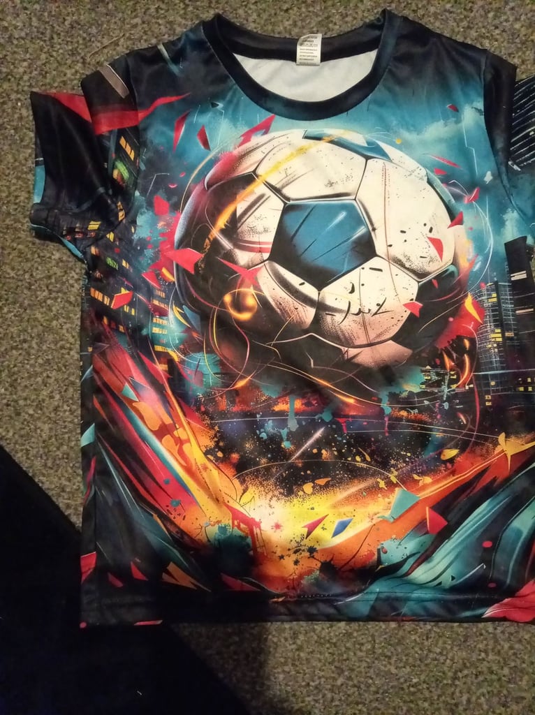 Boys 3 piece Messi set and 1 3D football tshirt age 6-7