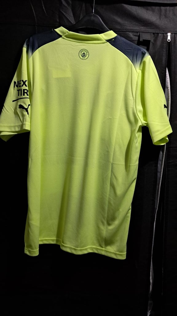 Manchester city 22/23 third shirt,