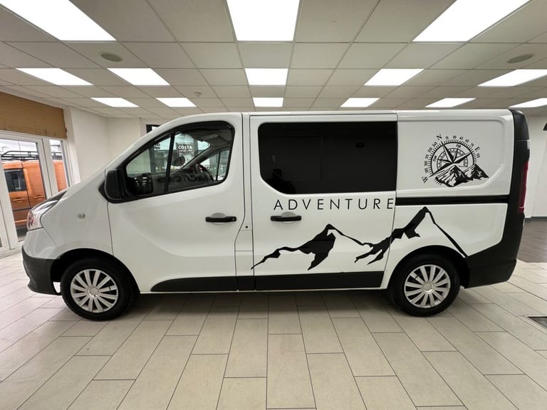 2015 Renault Trafic 1.6 dCi 27 Business camper conversion, 6 seats 5dr Diesel Manual SWB Standa C...