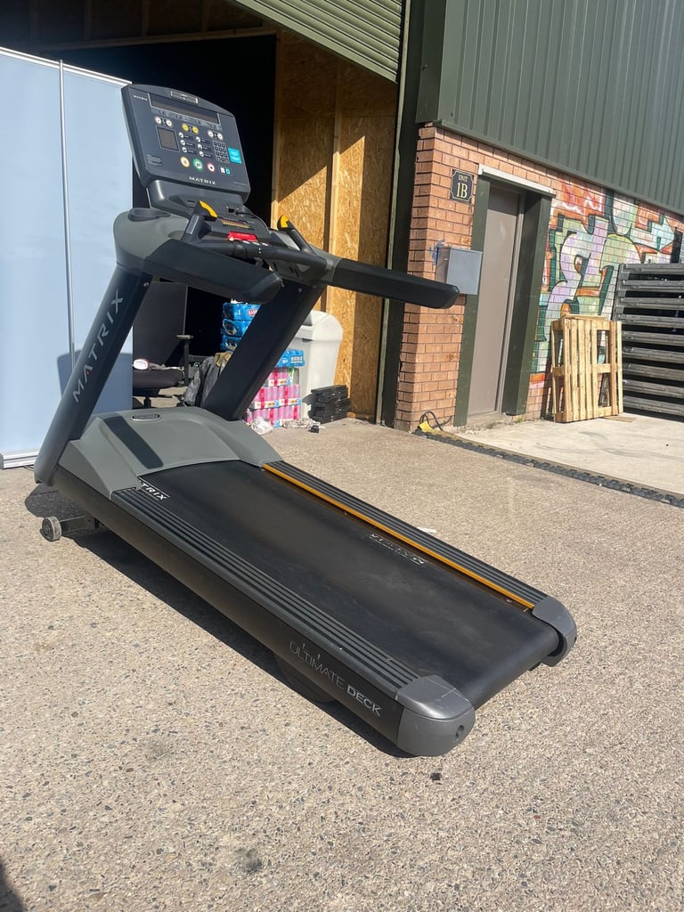 Matrix T5x Commercial Treadmill / Running Machine Black Edition   Price £1399 Delivery £100