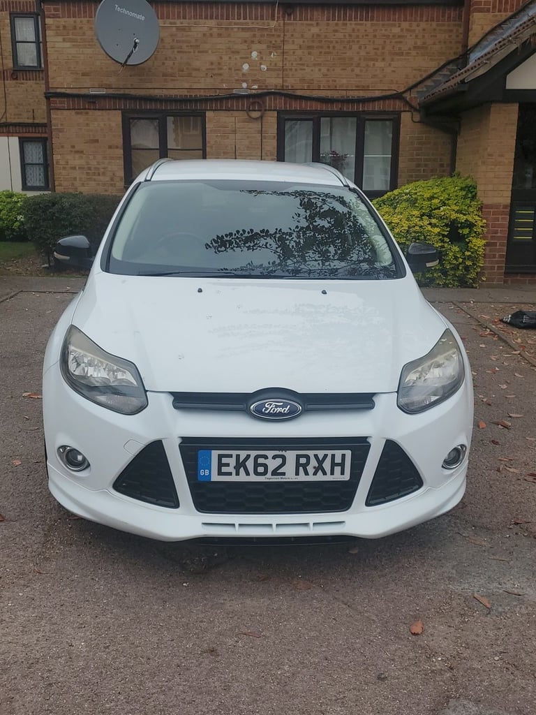 Ford, FOCUS, Estate, 2012, Manual, 998 (cc), 5 doors