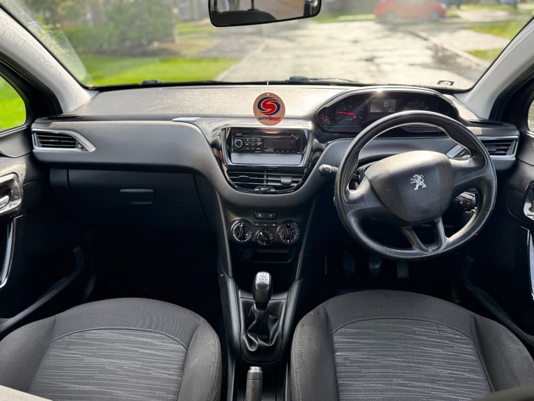 Peugeot, 208, Hatchback, 2013, Manual, 1398 (cc), 5 doors
