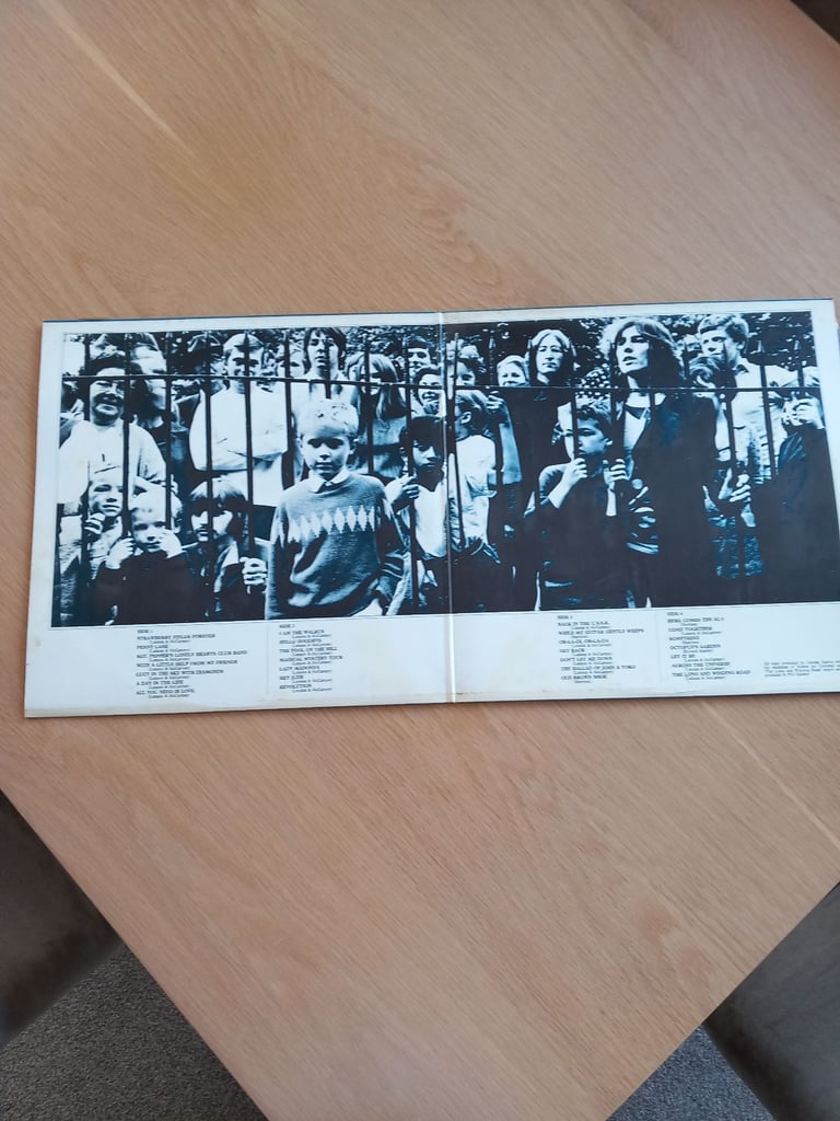 Beatles 1967-1970 double vinyl album on BLUE VINYL 