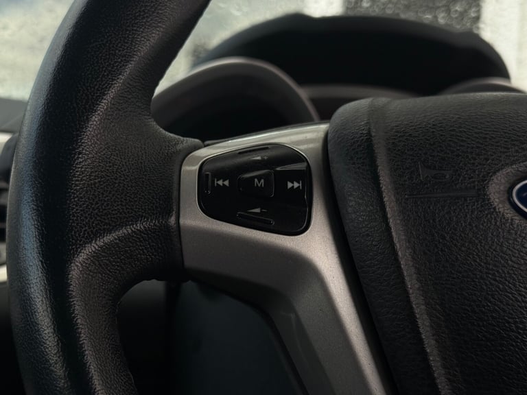 2009 Ford Fiesta 1.25 Zetec 3dr [82] HATCHBACK Petrol Manual