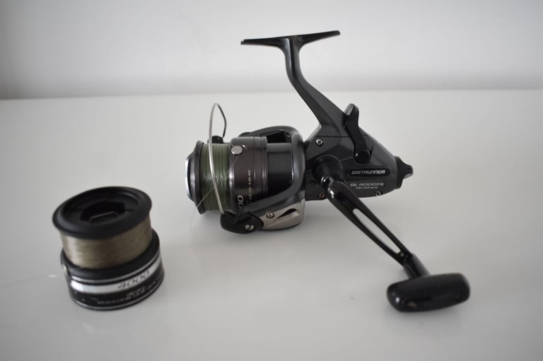 image for Shimano Baitrunner DL 4000FB With Spare Spool (2 of 2)