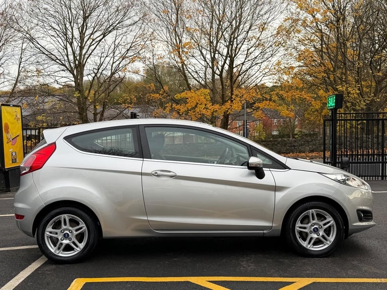 2013 Ford Fiesta 1.0T EcoBoost Zetec Euro 5 (s/s) 3dr HATCHBACK Petrol Manual