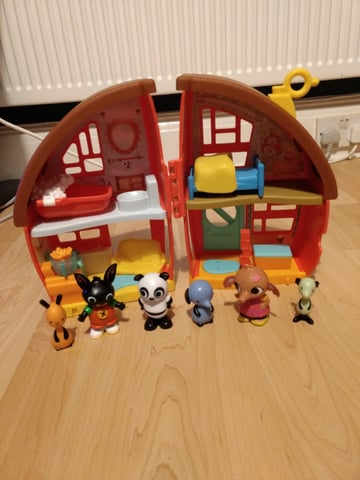 Bing House with figures in Moseley, West Midlands Gumtree