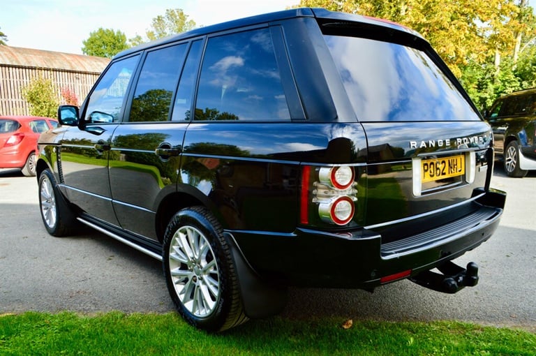 2012 Land Rover Range Rover 4.4 TDV8 Westminster 4dr Auto ESTATE DIESEL Automatic