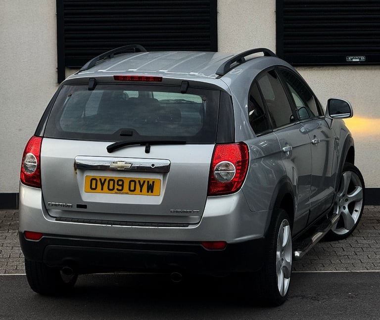 Chevrolet, CAPTIVA, Estate, 2009, Manual, 1991 (cc), 5 doors