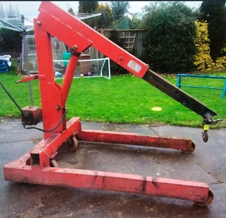 floor crane - 2 ton - long reach