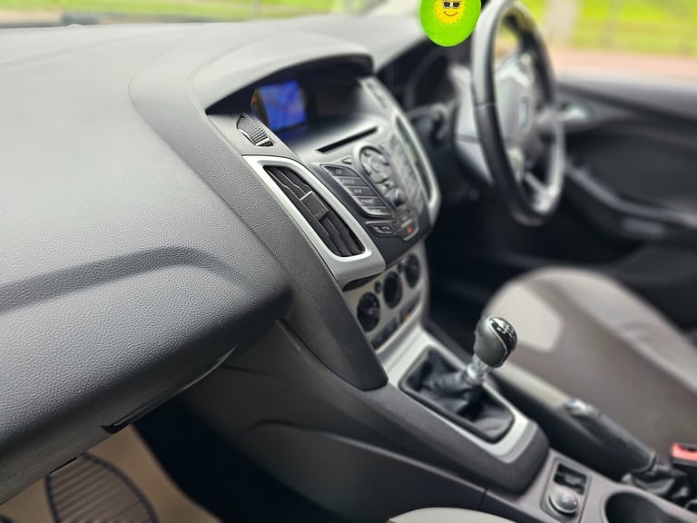 2012 Ford Focus 1.6 TDCi Zetec Hatchback 5dr Diesel Manual Euro 5 (s/s) (115 ps) HATCHBACK Diesel...