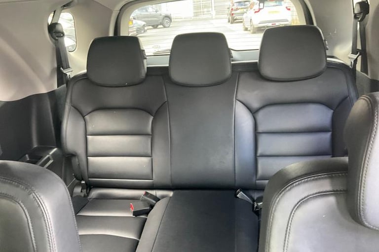 2017 Ssangyong Turismo 2.2 ELX 5dr Tip Auto 4WD**7 SEATER - HEATED SEATS - REAR SENSORS - HEATED ...