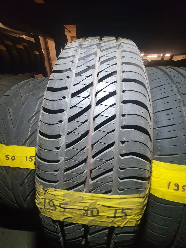 Tyre 195 80 15