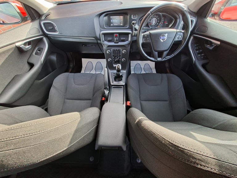 2015 15 Volvo V40 1.6 D2 ES 5 Door Manual. 20GBP RFL. Only 59000 Miles with FSH!