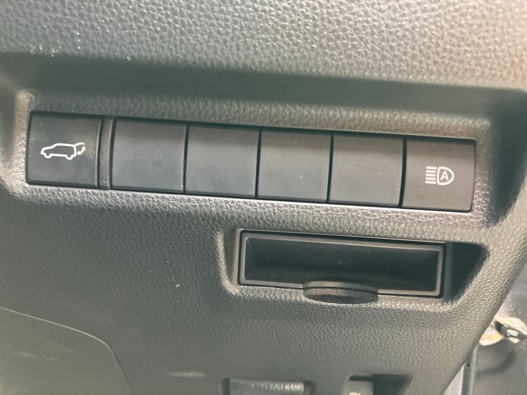 2020 Toyota RAV4 2.5 VVT-i Hybrid Dynamic 5dr CVT SUV PETROL/ELECTRIC Automatic