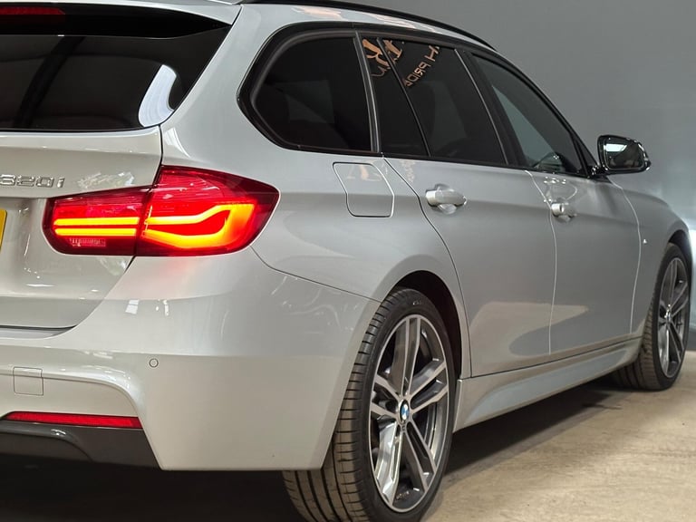 2019 BMW 3 Series 2.0 320i M Sport Shadow Edition Touring Auto xDrive Euro 6 (s/s) 5dr ESTATE Pet...