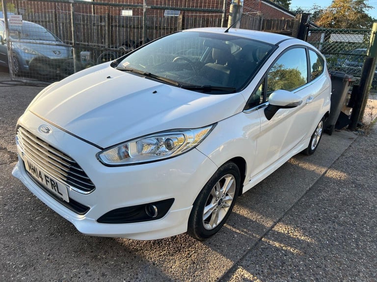 2014 Ford Fiesta 1.25 Zetec Euro 5 3dr HATCHBACK Petrol Manual