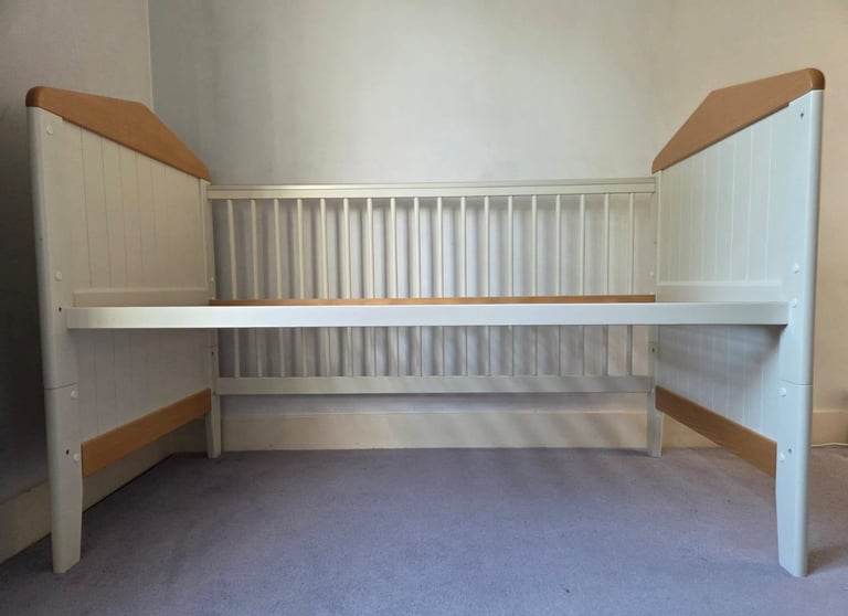 Nursery Furniture BUNDLE Wardrobe, Chest of Drawers/Changing Table, Bed GREAT Condition