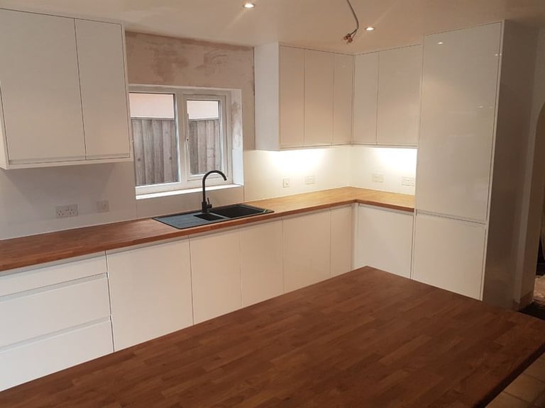 Manchester Kitchen Fitter Fitting Services