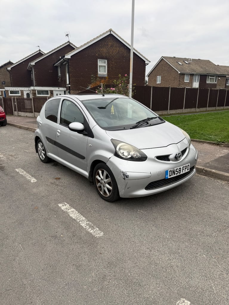 Toyota, AYGO, Hatchback, 2008, Manual, 998 (cc), 5 doors
