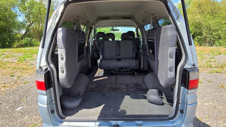 Fresh Import Mitsubishi Delica Spacegear Chamonix L400 3.0 Auto 8 Seater MPV 4X4