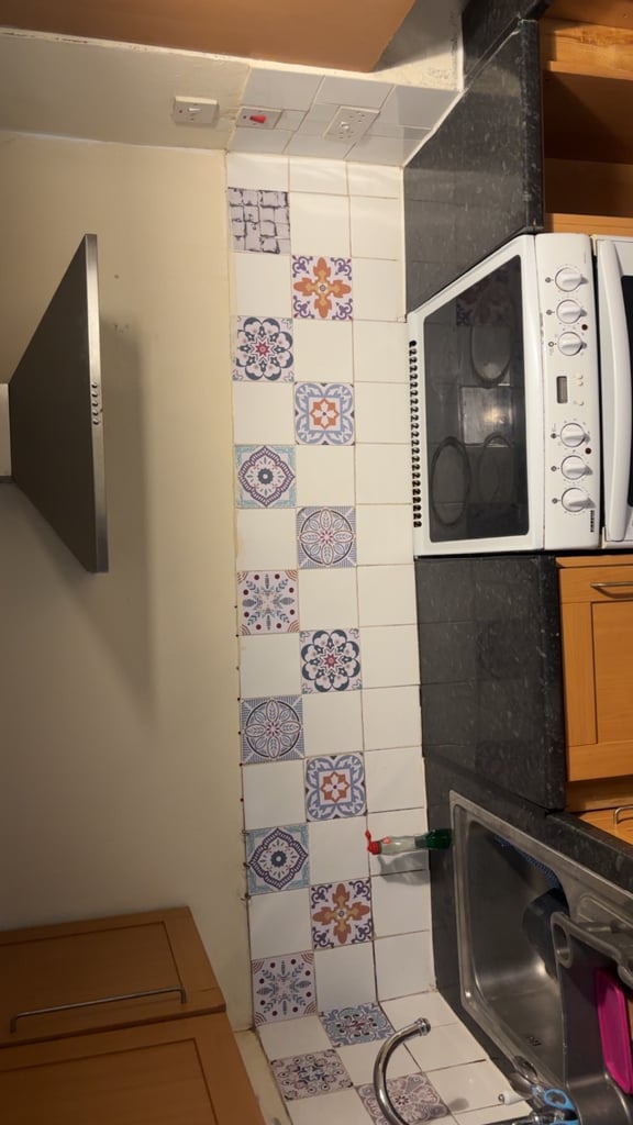 2 bedroom flat with large private garden Chatham 