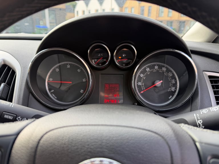 Vauxhall Astra | 1.7 Diesel | 97k Miles | FSH | MOT March 26