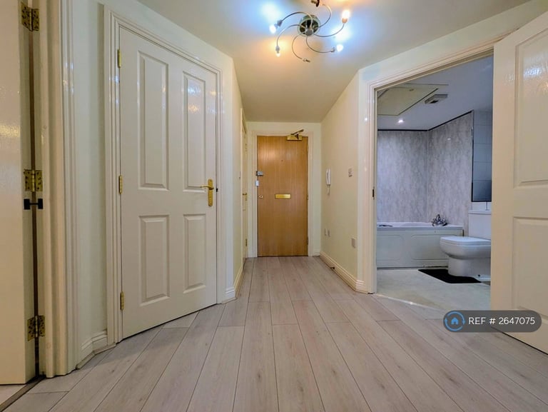 2 bedroom flat in Squires Court, Bristol, BS3 (2 bed) (#2647075)