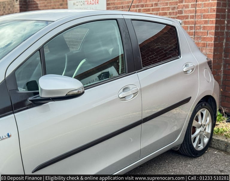  Toyota Yaris 1.5 VVT-h T Spirit CVT Euro 5 5dr Petrol/Electric Hybrid Automatic