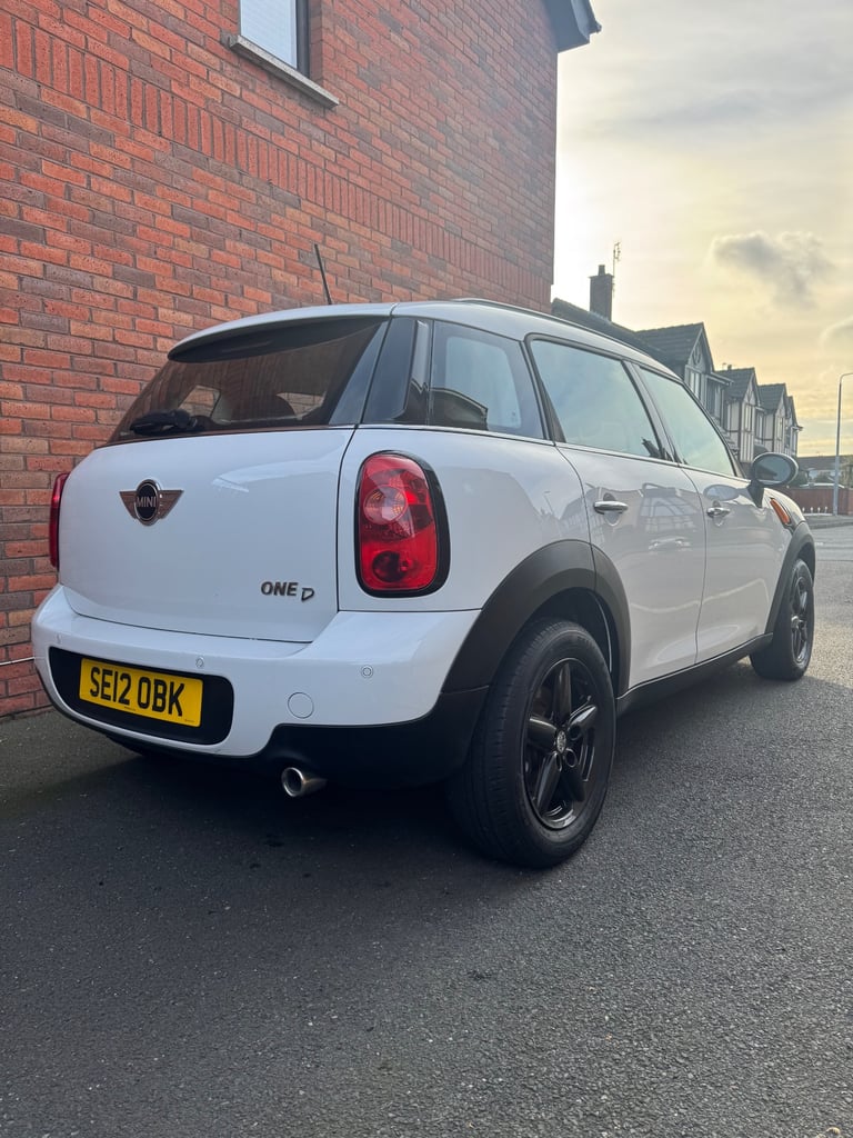 Mini, COUNTRYMAN, Hatchback, 2012, Manual, 1598 (cc), 5 doors