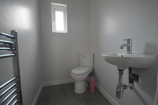 FLATSHARE: BEDROOM for let near King’s Buildings with bills included – available soon