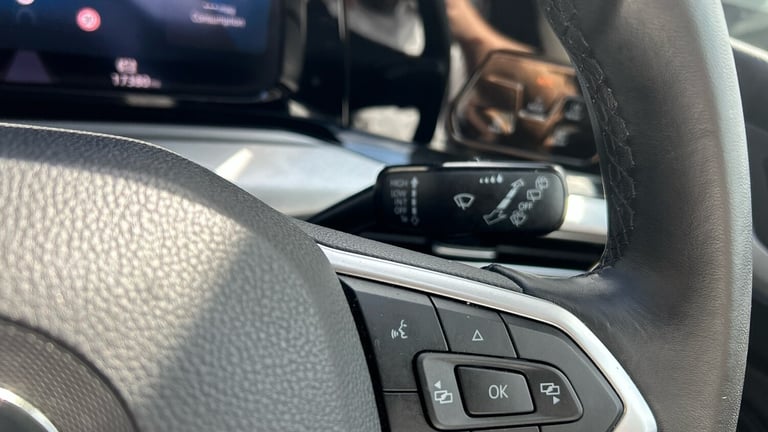 2022 Volkswagen Golf 1.0 TSI Life 5dr Petrol Hatchback Hatchback Petrol Manual