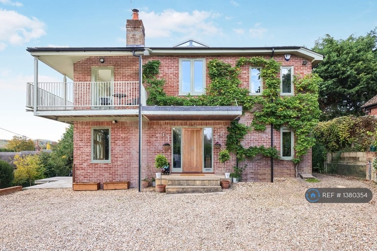 5 bedroom house in Tankard Lane Marlborough, Ramsbury, SN8 (5 bed) (#1380354)