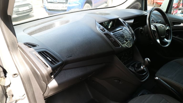 FORD TRANSIT 200 LIMITED PV Silver Manual Diesel, 2016