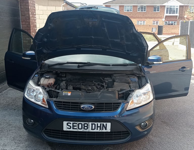 RELUCTANT SALES Well Maintained Automatic Blue Ford FOCUS Hatchback 2008,1596 (cc), 5 doors