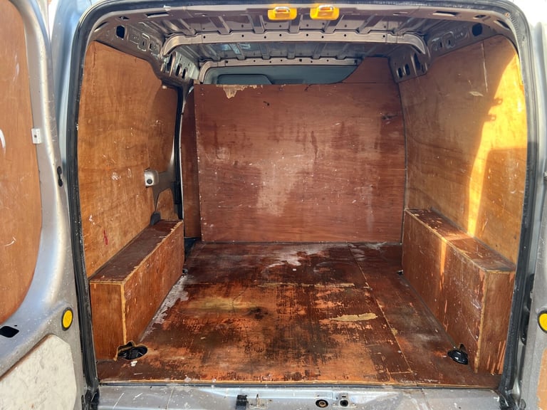 2011 Ford Connect Tdci 1 years mot Ready for work silver alloys £1990 