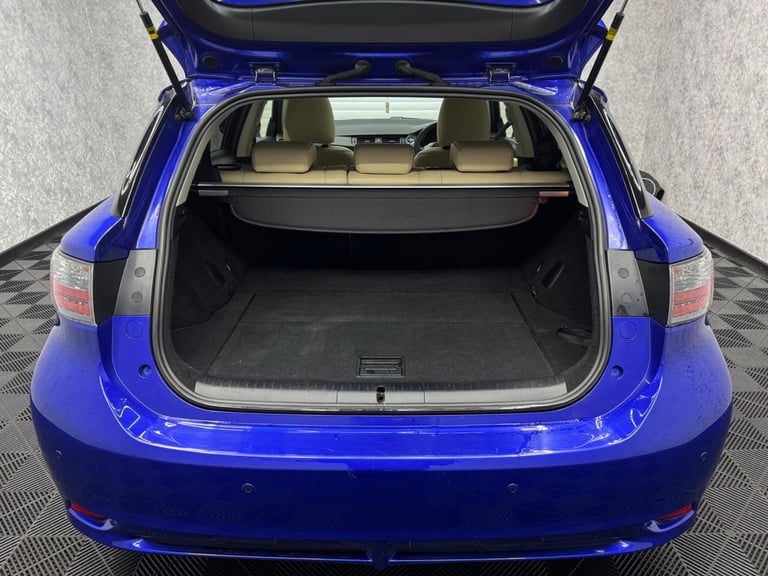 2013 Lexus CT 1.8 200h Luxury CVT Euro 5 (s/s) 5dr HATCHBACK Petrol/Electric Hybrid Automatic