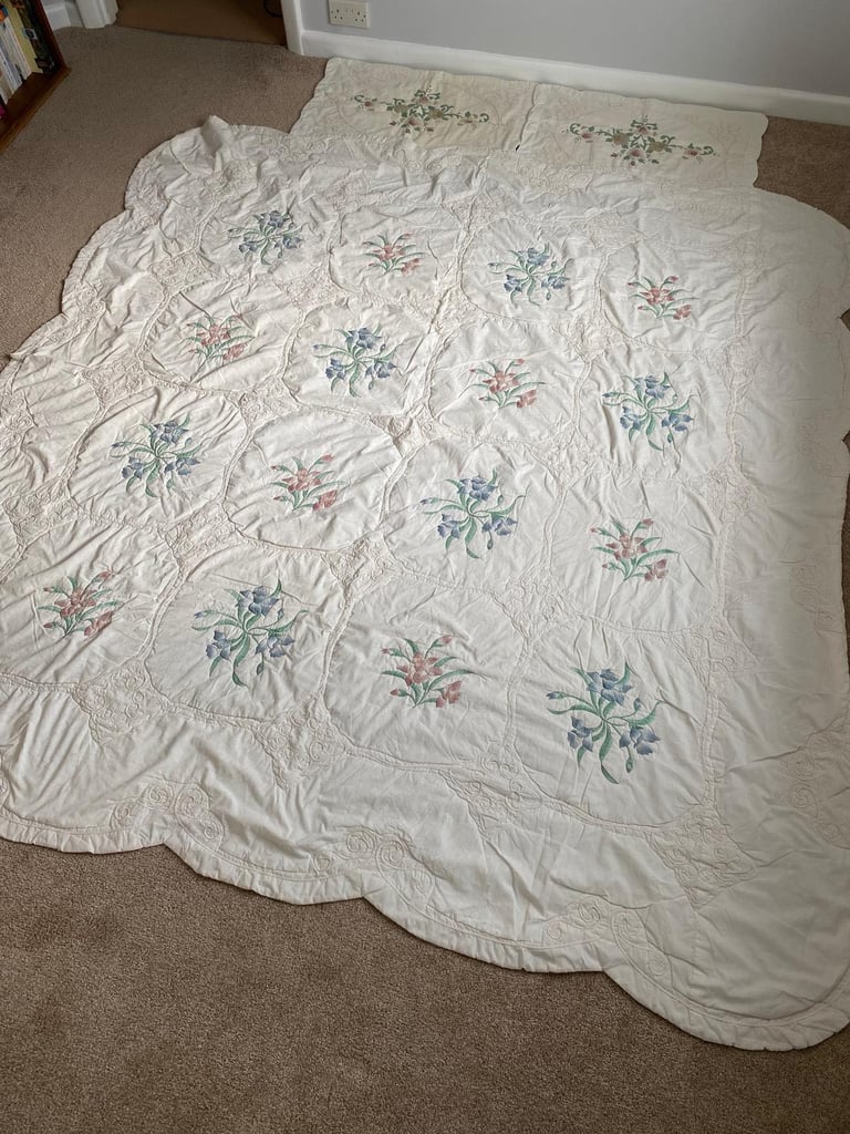 image for Vintage double quilt throw 