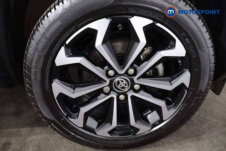 2023 Toyota Yaris Cross 1.5 Hybrid Design 5dr CVT Estate Hybrid Automatic